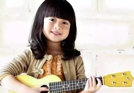 孩子几岁可以开始学吉他？学吉他最佳年龄来了